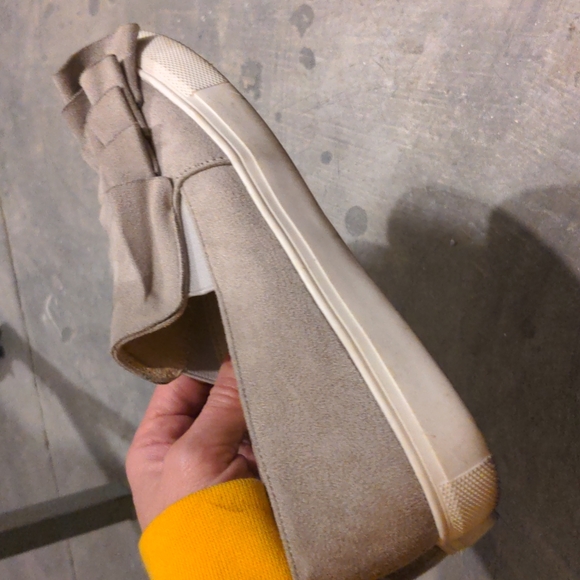 Cocoa Ruffle Flats - Picture 5 of 5